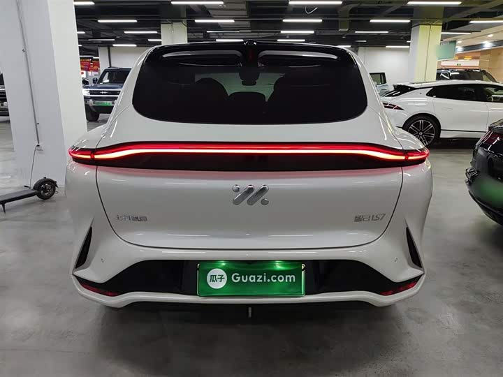 IM motors LS7 2024 2024款 90kWh Max Elite后驱版