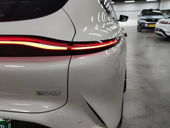 IM motors LS7 2024 2024款 90kWh Max Elite后驱版