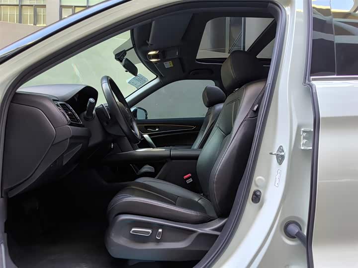 Honda UR-V 2020 2020款 370TURBO 两驱尊雅版