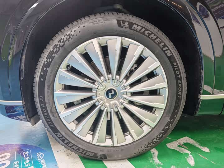 Nio Onvo L90 2025 2025款 Max 六座版