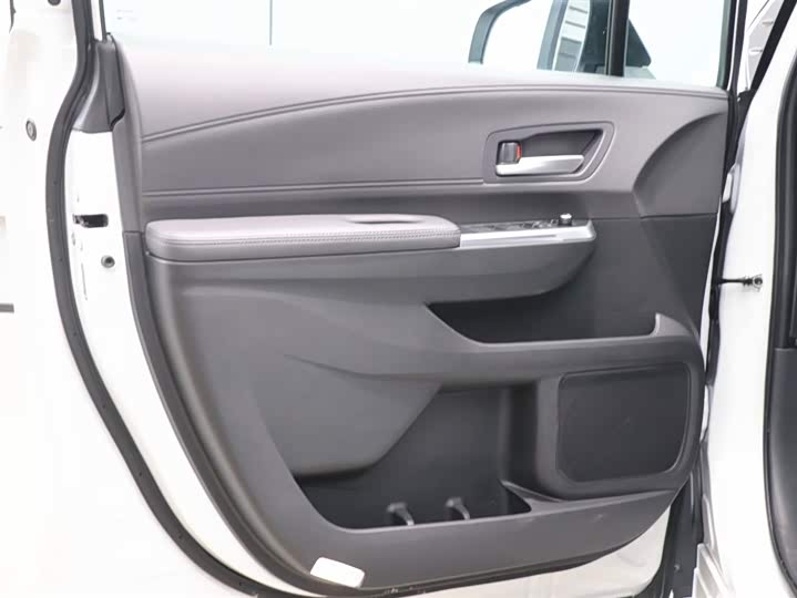 Toyota Sienna 2024 2024款 2.5L混动 四驱尊贵版