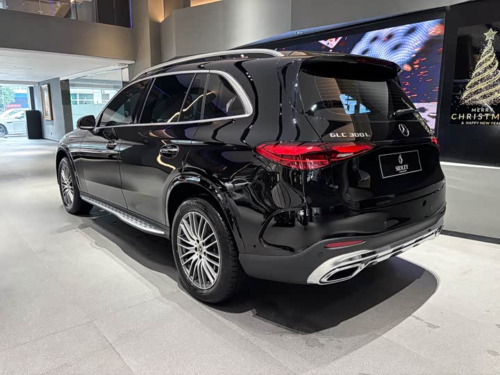 2025 Mercedes-Benz GLC-Class