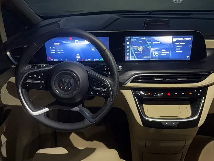 Buick GL8 Hybrid 2025 2025款 陆尚 尊享版 7座