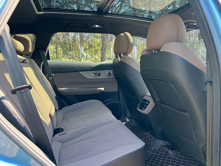 Chery Tiggo 8 Plus C-DM 2025 2025款 1.5T 116km 尊贵型 5座