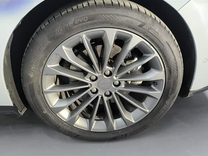 Leapmotor C01 2024 2024款 增程 316尊享版