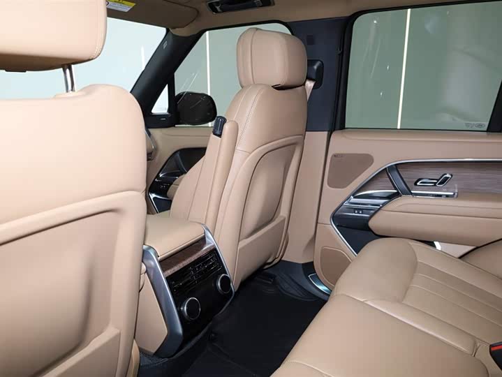Land Rover Range Rover 2025 2025款 3.0 L6 360PS 盛世版