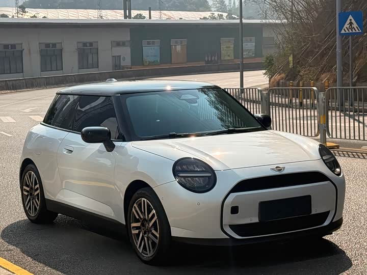 Mini Cooper 2025 2025款 456km COOPER E 经典派