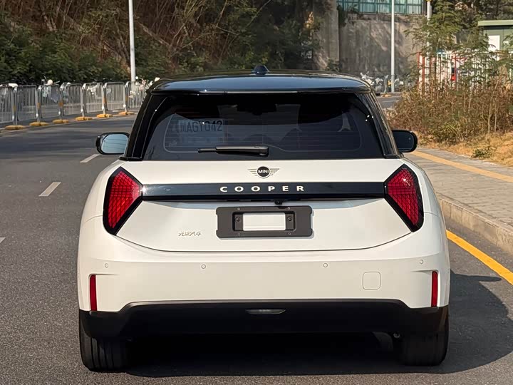 Mini Cooper 2025 2025款 456km COOPER E 经典派