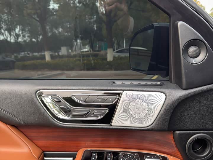 Lincoln Navigator 2022 2022款 3.5T 长轴总统版