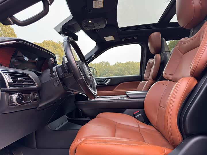 Lincoln Navigator 2022 2022款 3.5T 长轴总统版