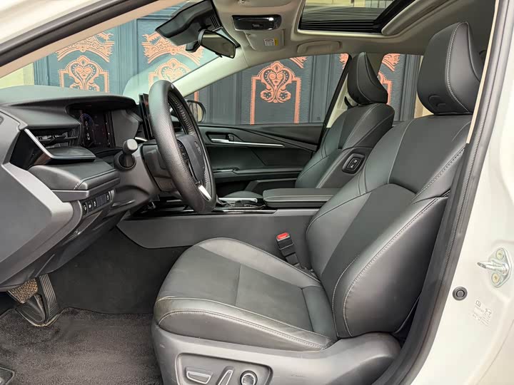 Toyota Camry 2024 2024款 2.0GVP 豪华版