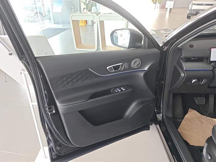 Chery Fulwin T8 2025 2025款 1.5T 130km 豪华版 5座