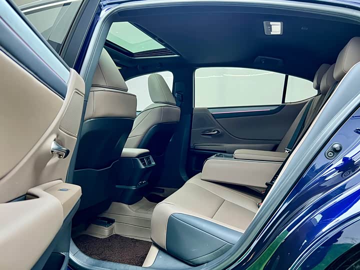 Lexus ES 2025 2025款 200 臻享版