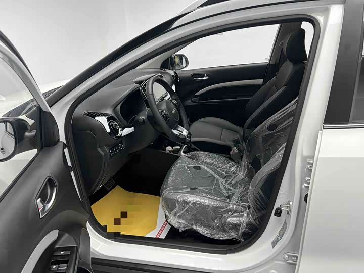 Kia KX1 2021 2021款 1.4L CVT天窗款