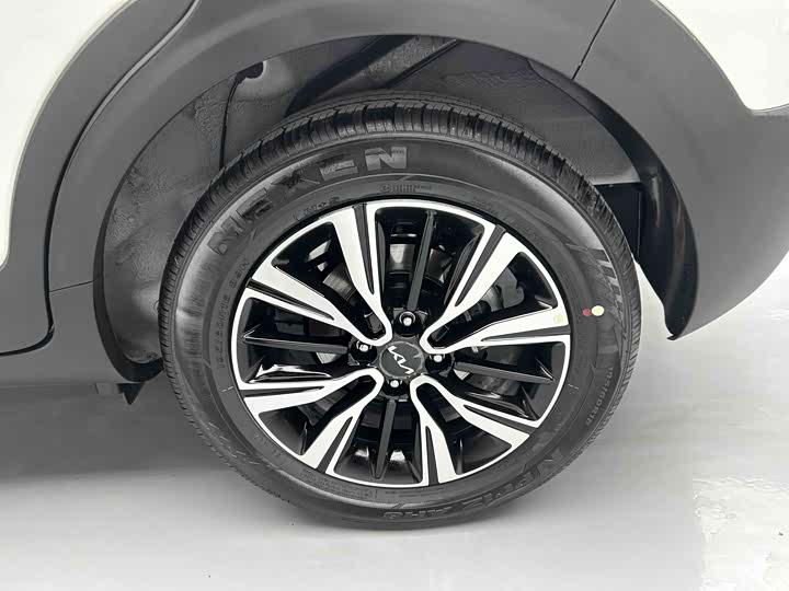 Kia KX1 2021 2021款 1.4L CVT天窗款