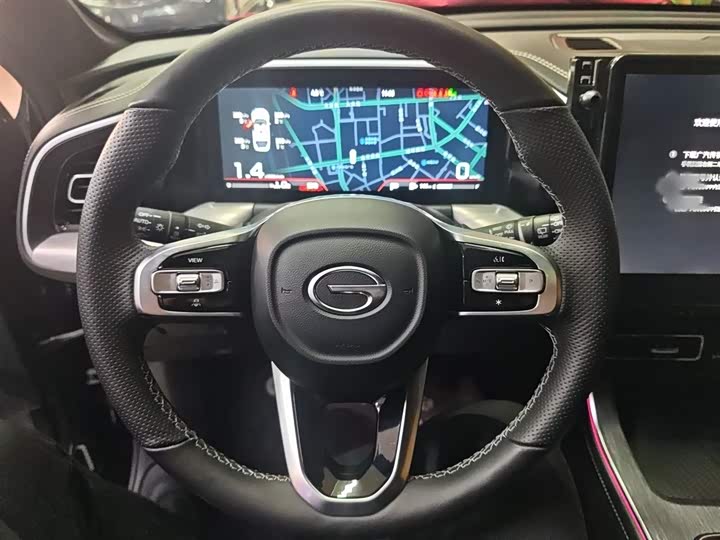 GAC Trumpchi GS8 2025 2025款 领航系列 2.0TGDI 两驱豪华版 5座