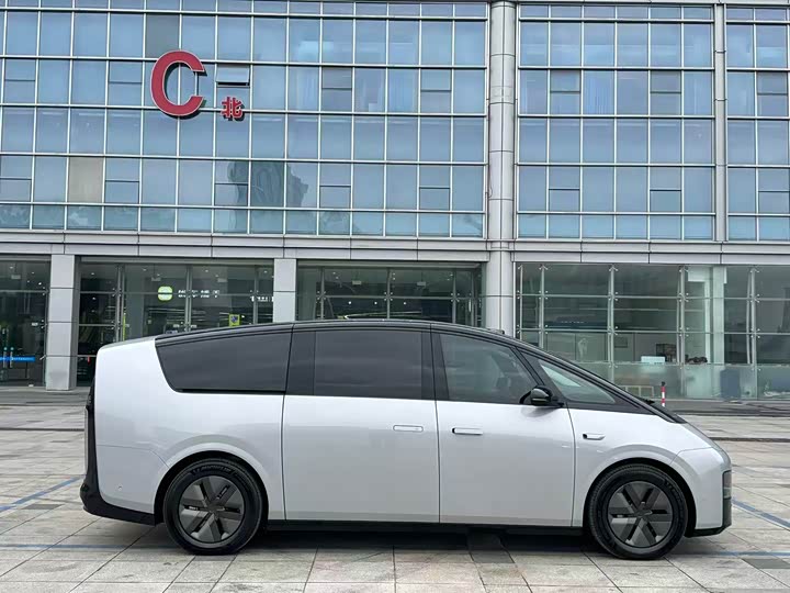 LiXiang Mega 2025 2025款 Home 家庭特别版