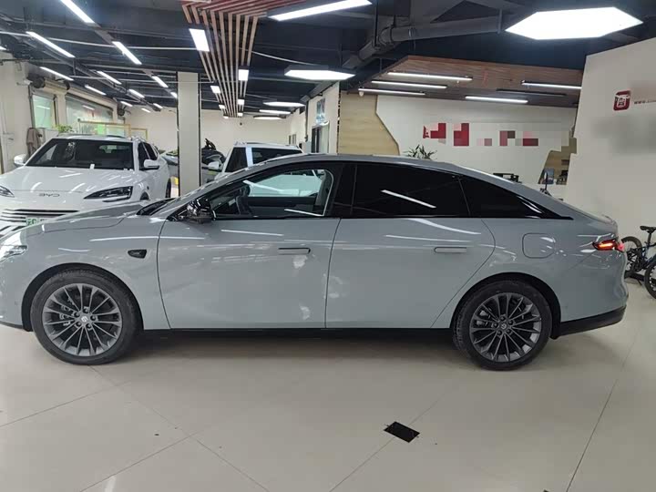 Leapmotor C01 2024 2024款 增程 216尊享版