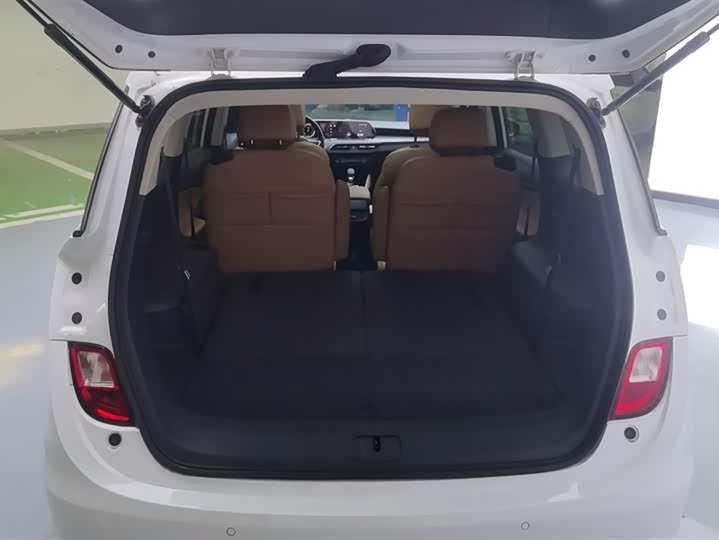 Buick GL6 2021 2021款 323T 轻混动互联豪华型