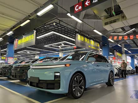 LiXiang L7 2025 2025款 Ultra 智能焕新版