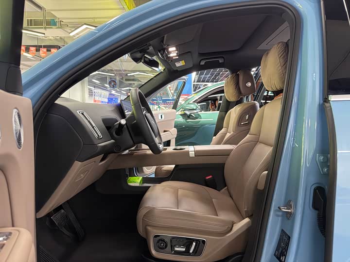 LiXiang L7 2025 2025款 Ultra 智能焕新版