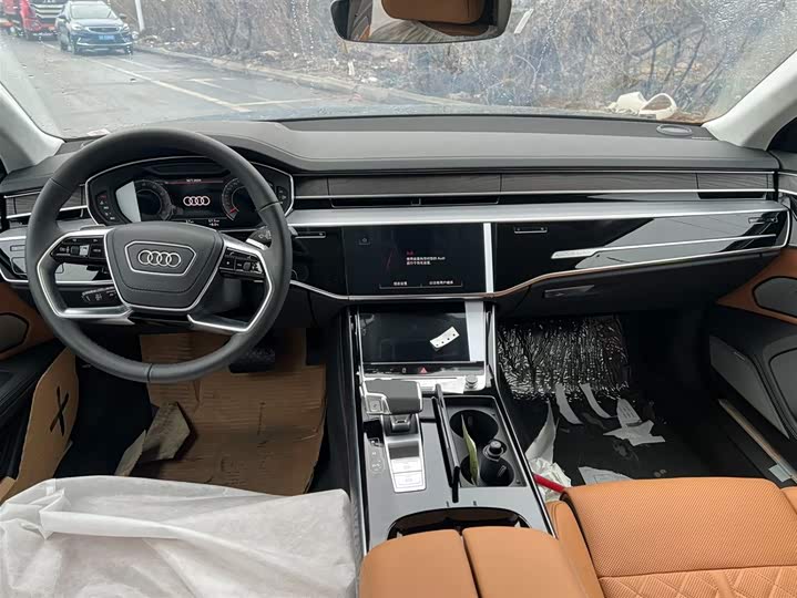 Audi A8 2025 2025款 A8L Horch创始人版 55TFSI