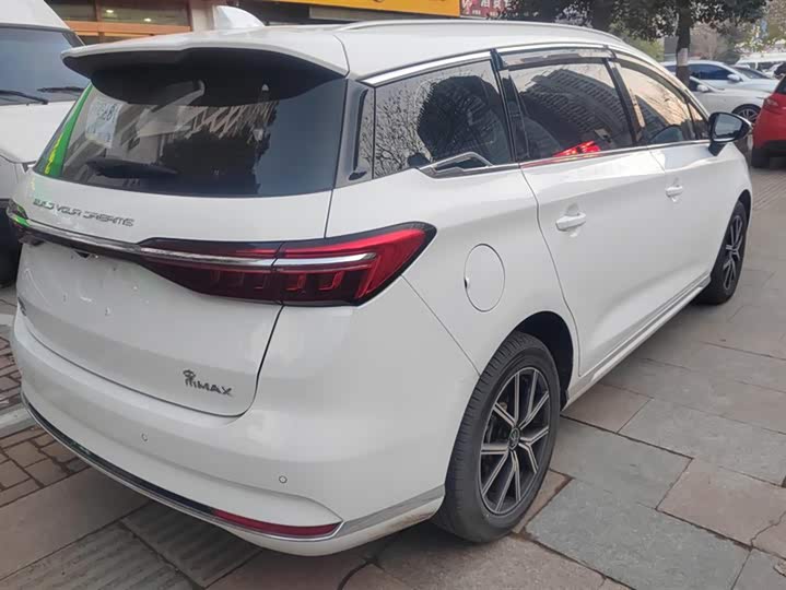 BYD Song Max Hybrid 2022 2022款 DM-i 105KM 旗舰型