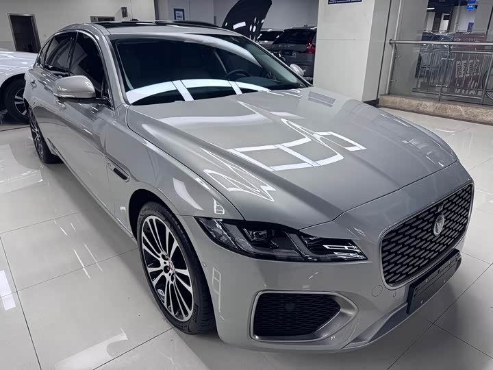 Jaguar XF L 2024 2024款 2.0T P250 两驱尊享豪华版