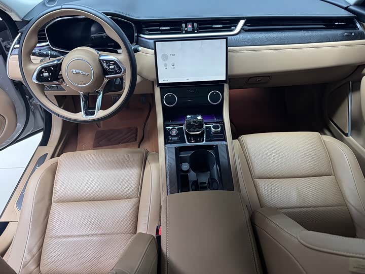Jaguar XF L 2024 2024款 2.0T P250 两驱尊享豪华版