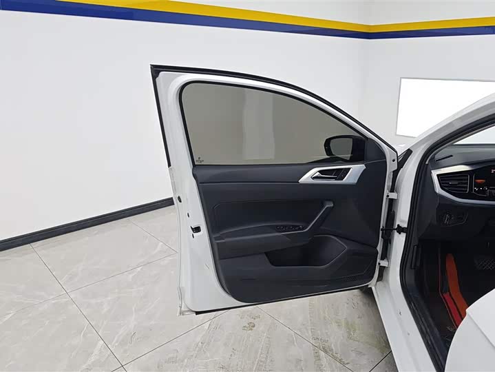 Volkswagen Polo 2023 2023款 Plus 1.5L 自动潮酷智尊版