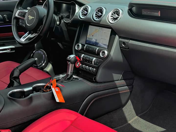 Ford Mustang 2021 2021款 2.3T EcoBoost 黑曜魅影特别版