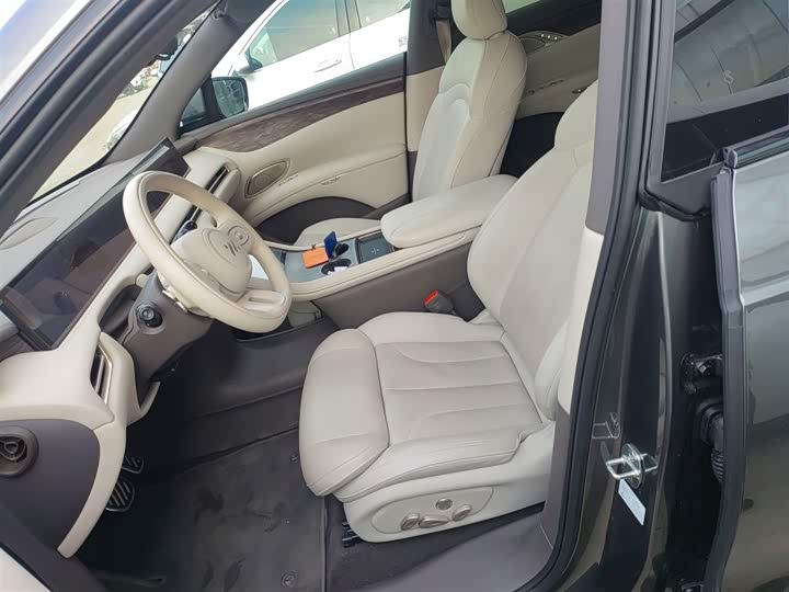 IM motors LS7 2025 2025款 焕新版 Ultra