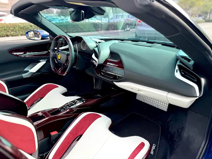 Ferrari SF90 2021 2021款 3.9T V8 Spider