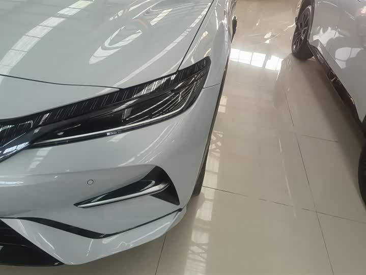 BYD Song L 2025 2025款 智驾版 662km 激光雷达卓越型