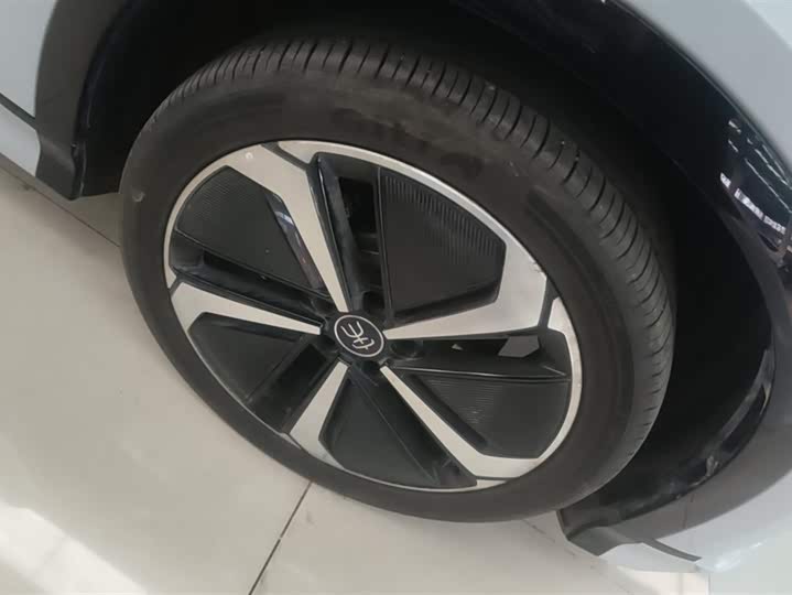 BYD Song L 2025 2025款 智驾版 662km 激光雷达卓越型