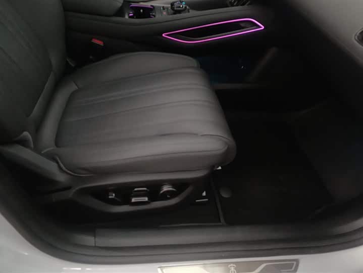 BYD Song L 2025 2025款 智驾版 662km 激光雷达卓越型