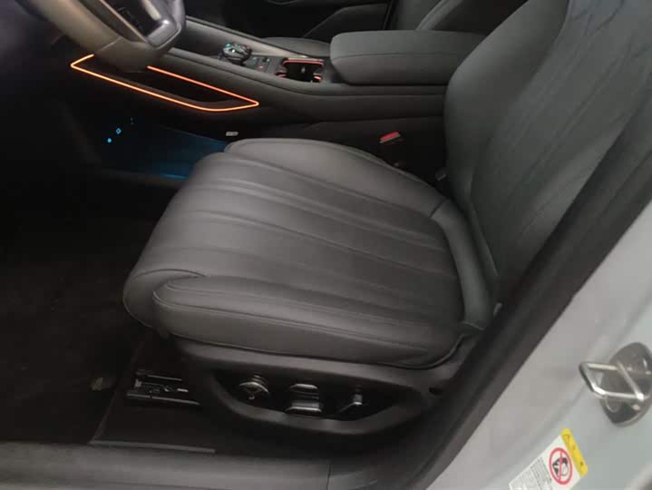 BYD Song L 2025 2025款 智驾版 662km 激光雷达卓越型