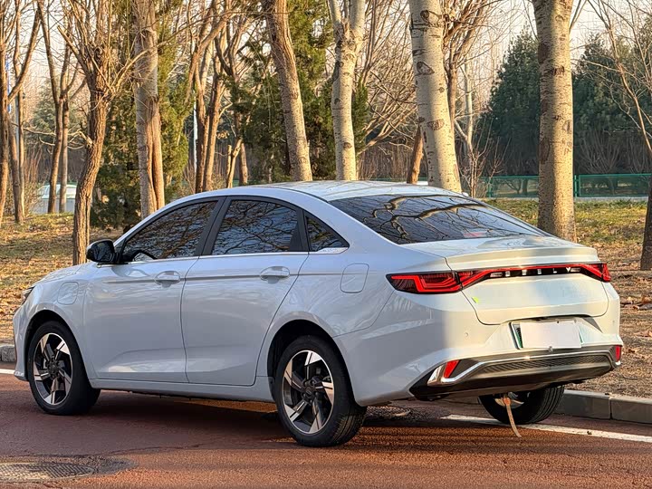 2022 Geely Emgrand L Hi·P Hybrid