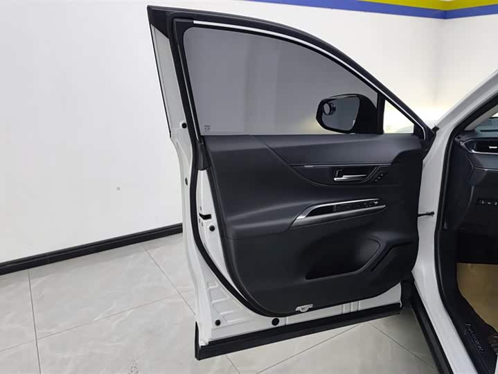 Toyota Harrier 2022 2022款 2.0L CVT两驱尊享版