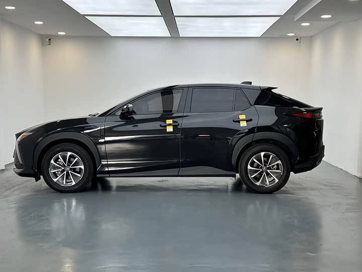 Lexus RZ 2023 2023款 450e 四驱纵享版