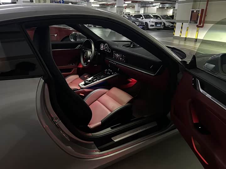 Porsche 911 2025 2025款 Carrera 3.0T