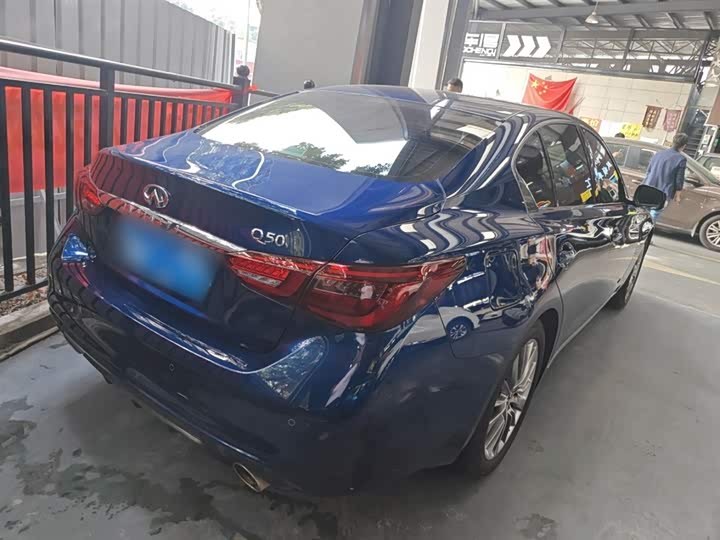 Infiniti Q50L 2018 2018款 2.0T 进享版 国VI