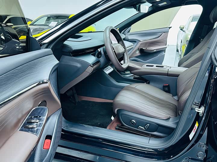 Changan Qiyuan (Nevo) A07 2025 2025款 蓝鲸纯电版 625旗舰型