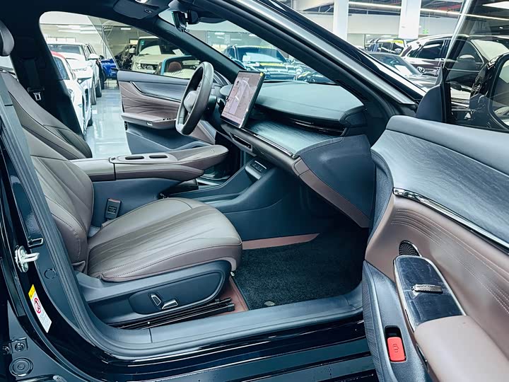 Changan Qiyuan (Nevo) A07 2025 2025款 蓝鲸纯电版 625旗舰型