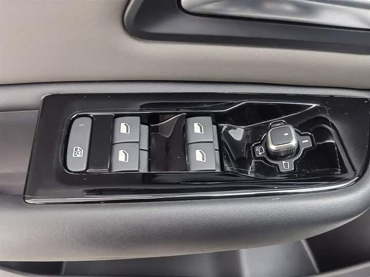 Citroen C5 X 2021 2021款 1.6T 享不凡