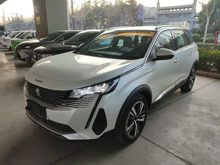 2021 Peugeot 5008