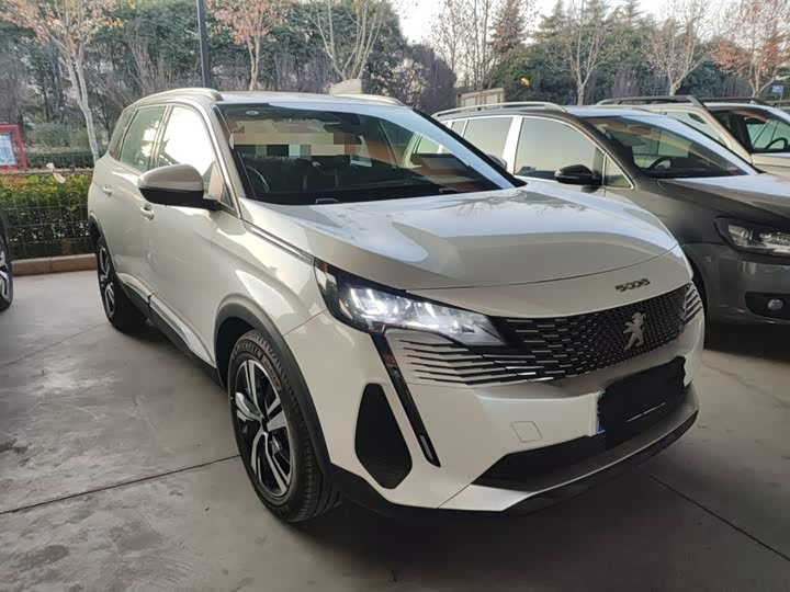 2021 Peugeot 5008