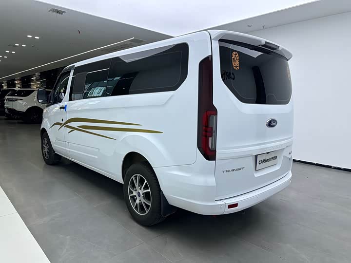 Ford Transit 2024 2024款 2.0T 汽油自动短轴低顶自动挡定制版6座