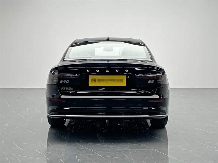 Volvo S90 2026 2026款 B5 智逸豪华版