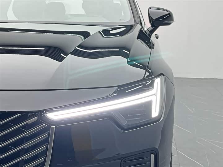 Volvo S90 2026 2026款 B5 智逸豪华版